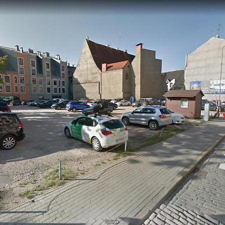 Historic Apartment With Wooden Floors In The Hearth Of Old-Town リガ エクステリア 写真